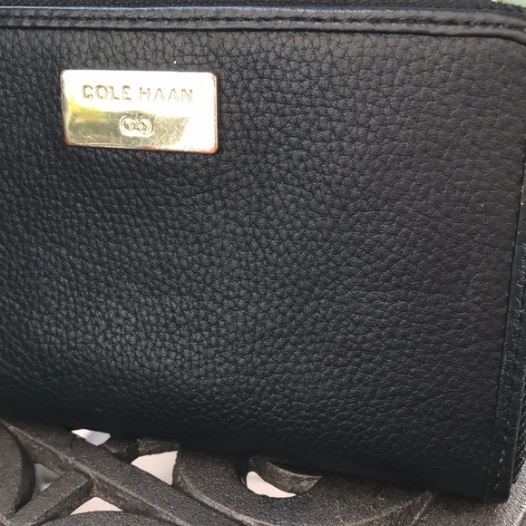 Vintage Cole Haan Wristlet Wallet Purse Black Pebble Leather - Picture 2 of 9